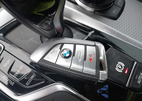 2019 BMW M550I xDrive z USA, uszkodzony, nr VIN WBAJB9C5XKB465156